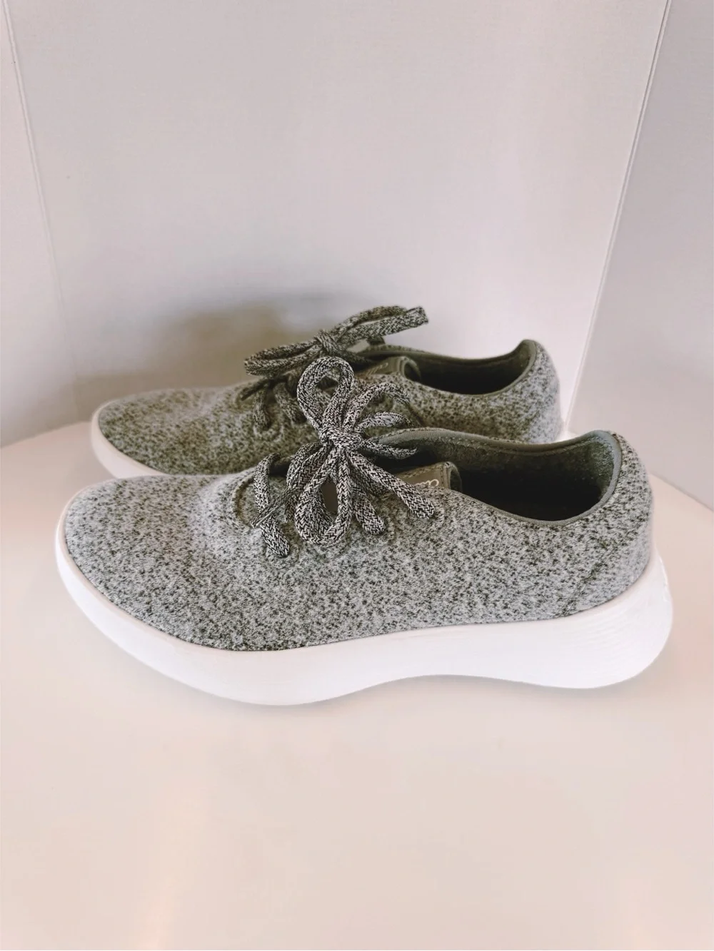 NWOT Allbirds Women’s Wool Runners Gray Merino Wool Sneakers, Size 6